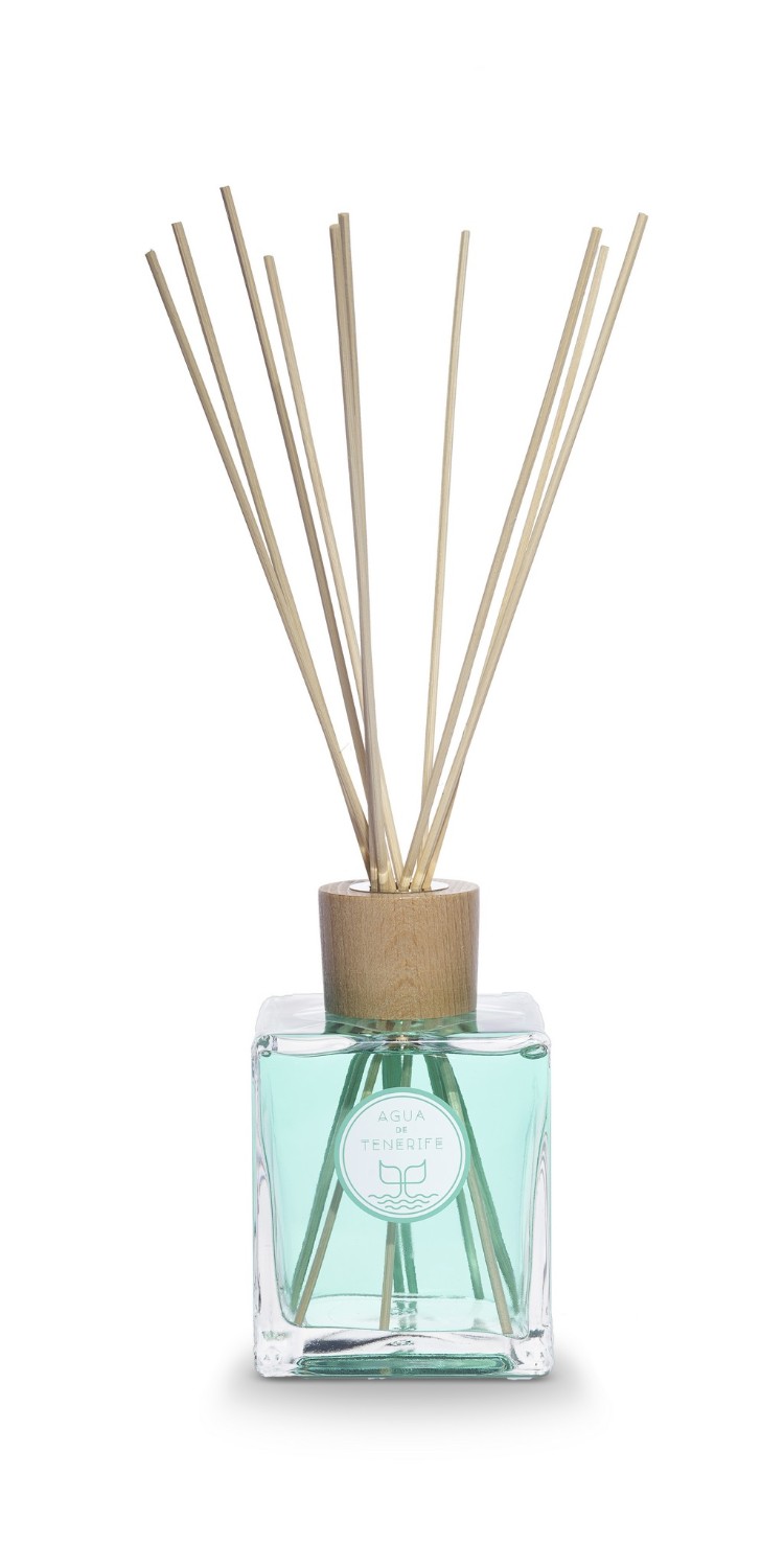 shop Agua de Tenerife  LAS FRAGANCIAS DE LA ISLA: Playa Paraiso Air Freshner 500 ml.
Oriental, Spicy, Leathery. number 14